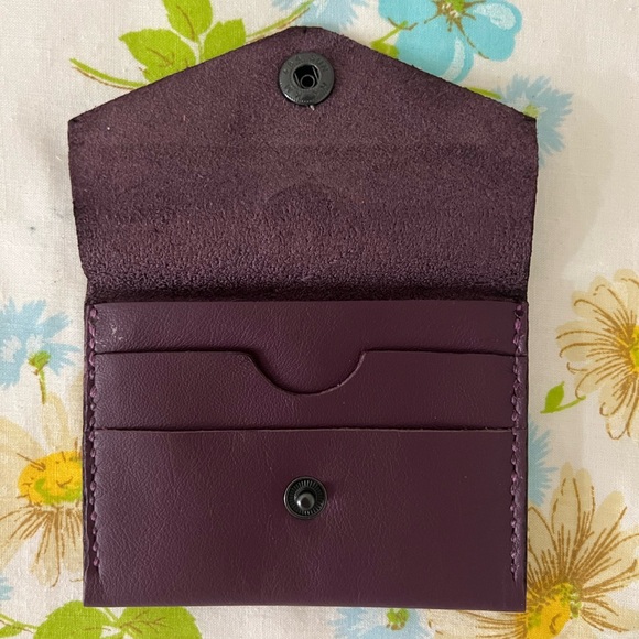 Handmade Genuine Leather Wallet - Picture 2 of 5